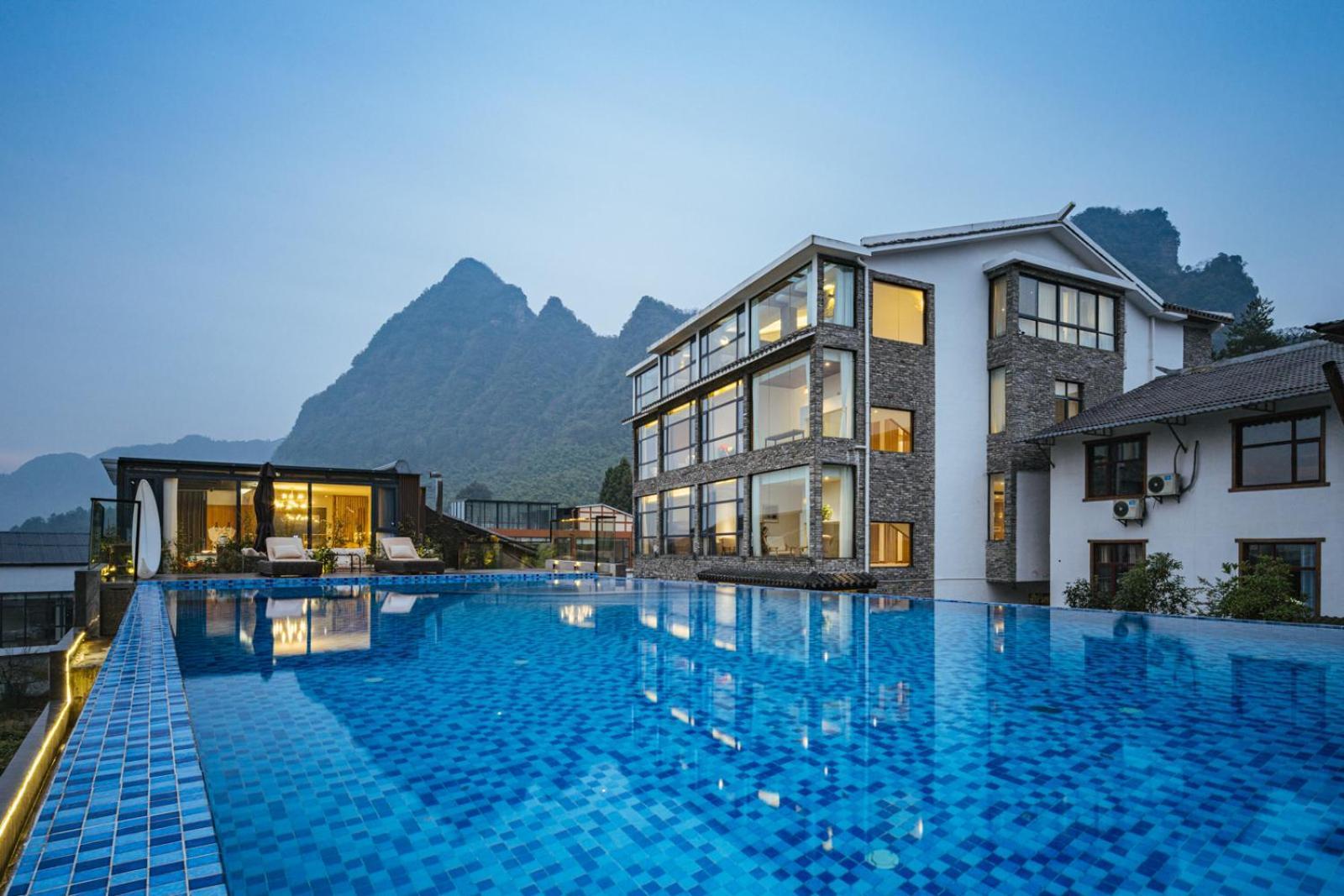 Hilltop House Resort Zhangjiajie Bagian luar foto