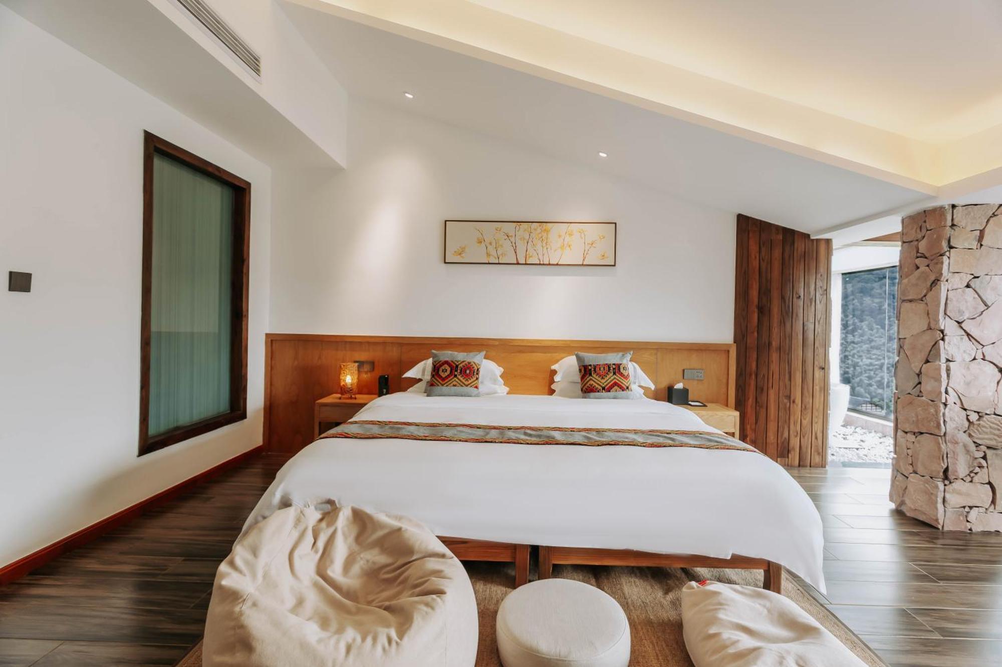 Hilltop House Resort Zhangjiajie Bagian luar foto