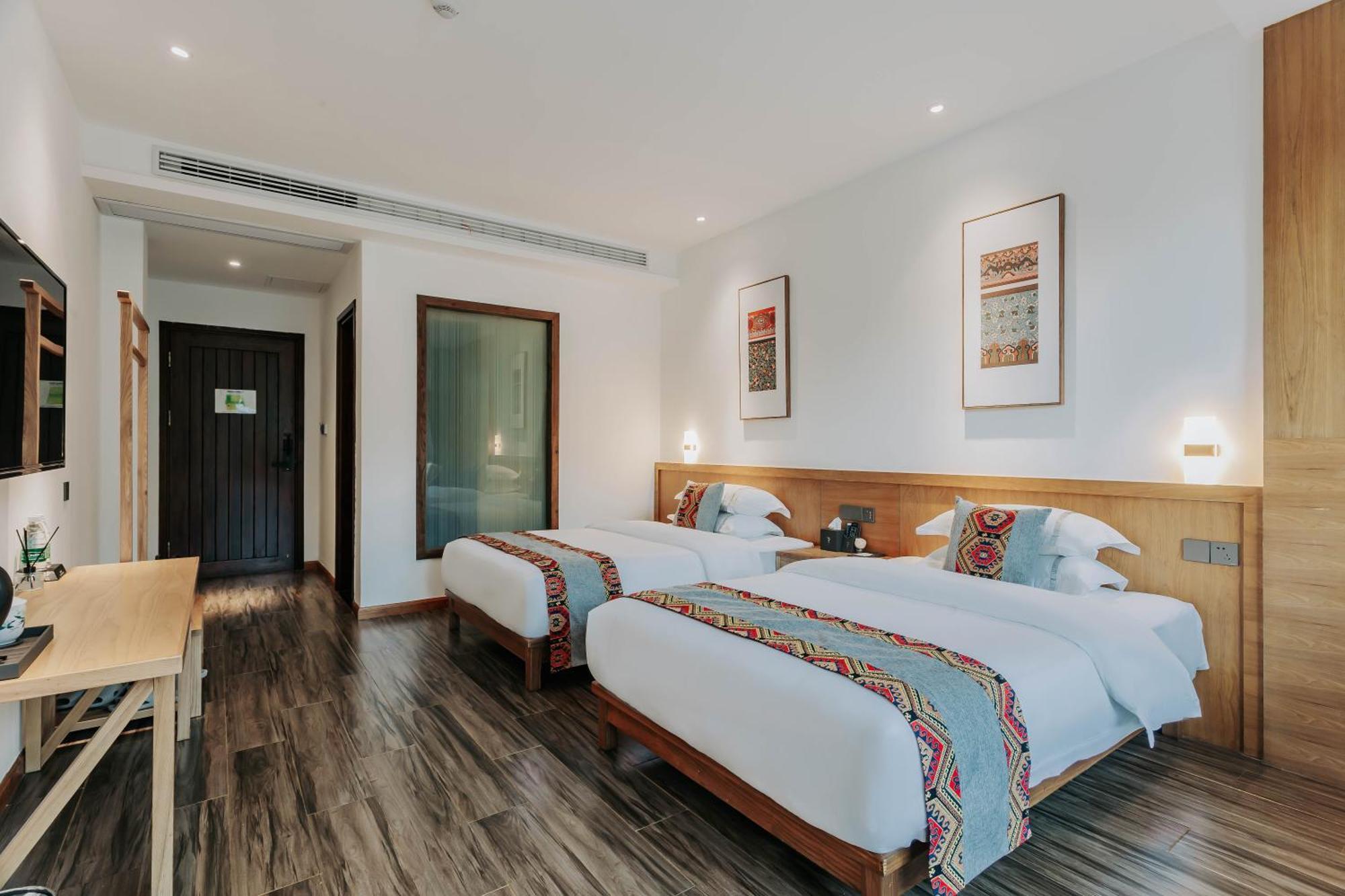Hilltop House Resort Zhangjiajie Bagian luar foto