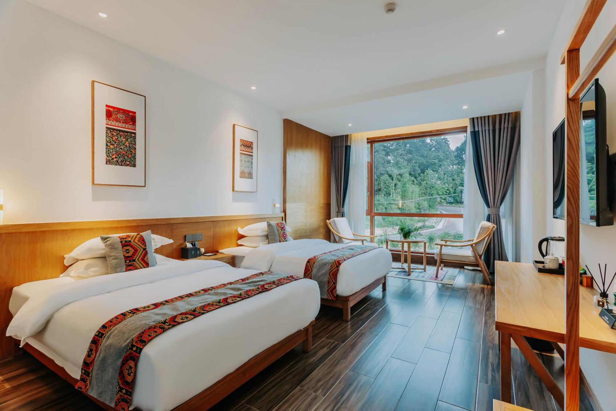Hilltop House Resort Zhangjiajie Bagian luar foto