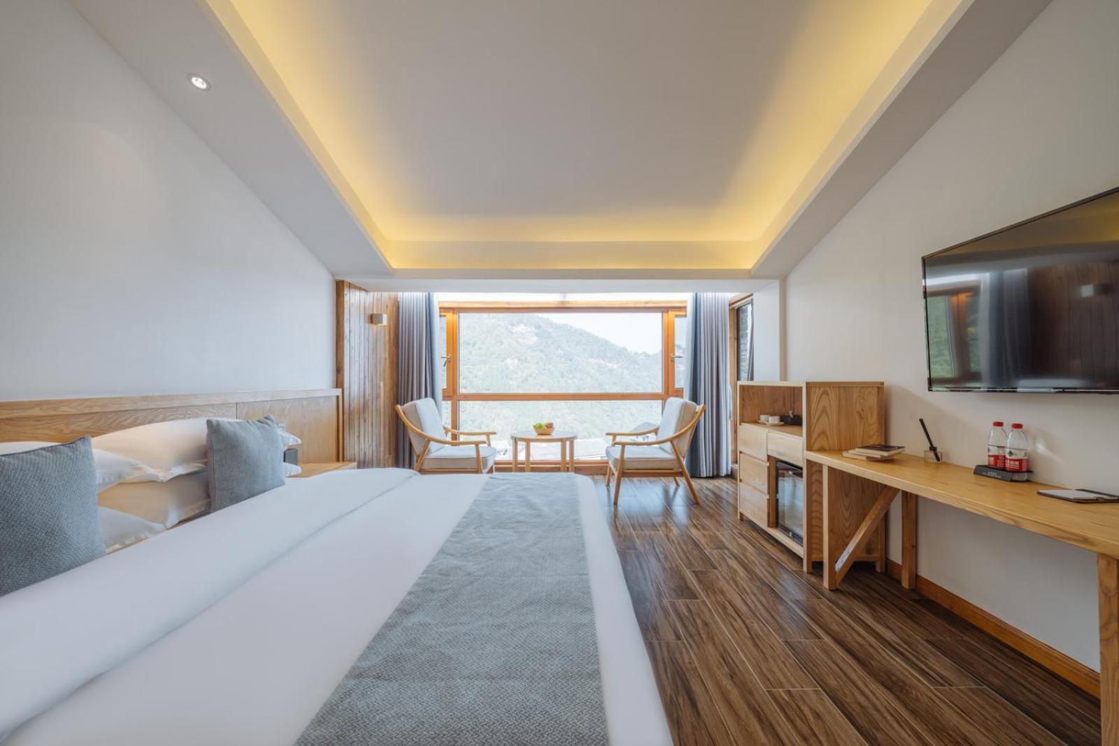Hilltop House Resort Zhangjiajie Bagian luar foto
