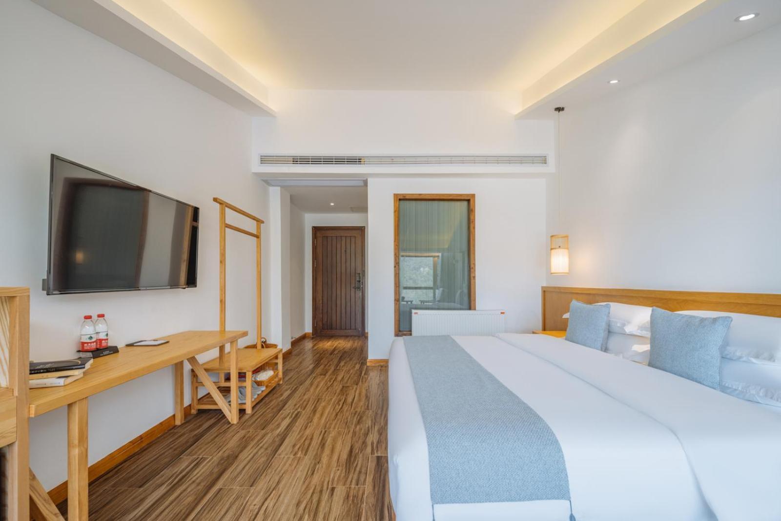 Hilltop House Resort Zhangjiajie Bagian luar foto