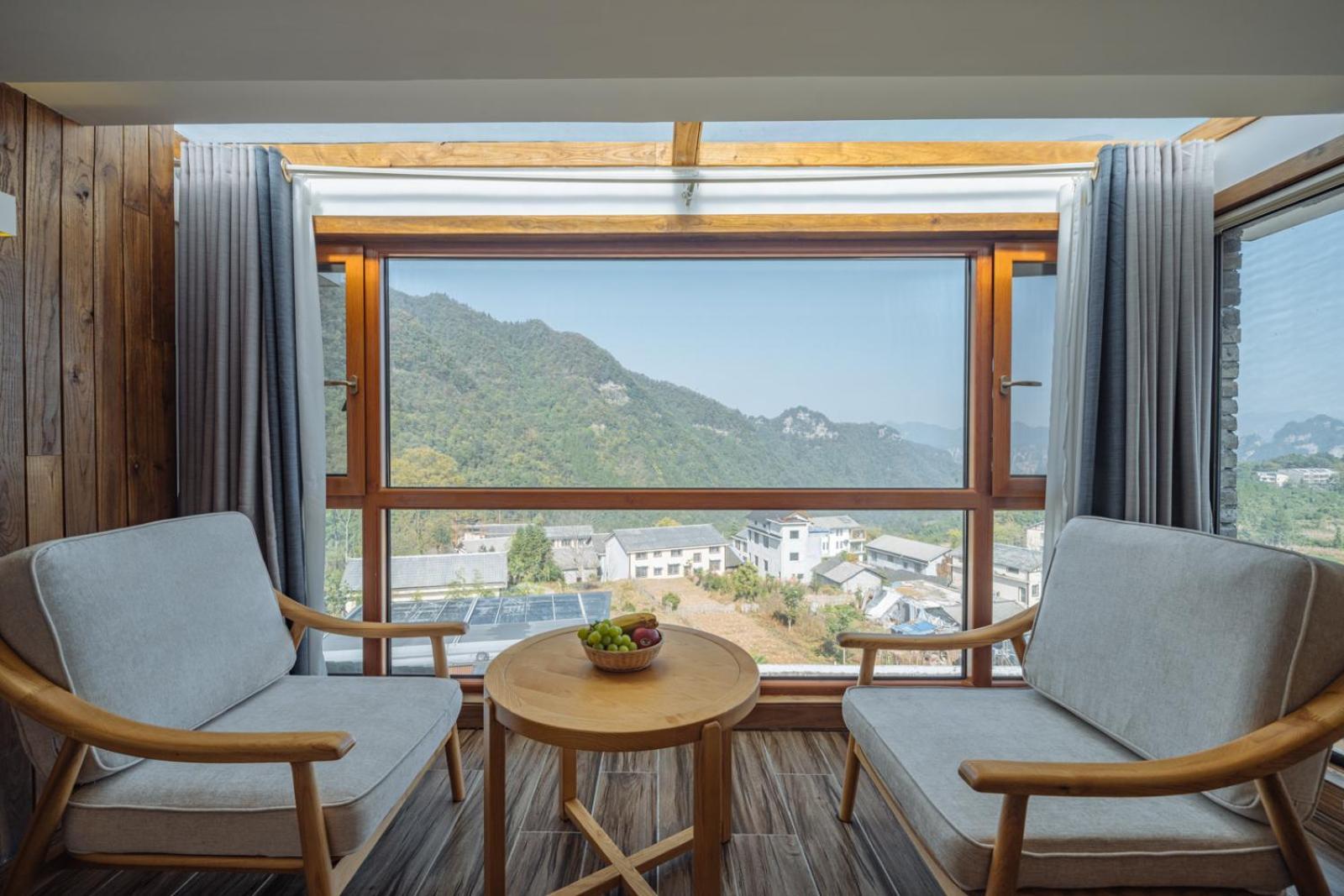 Hilltop House Resort Zhangjiajie Bagian luar foto